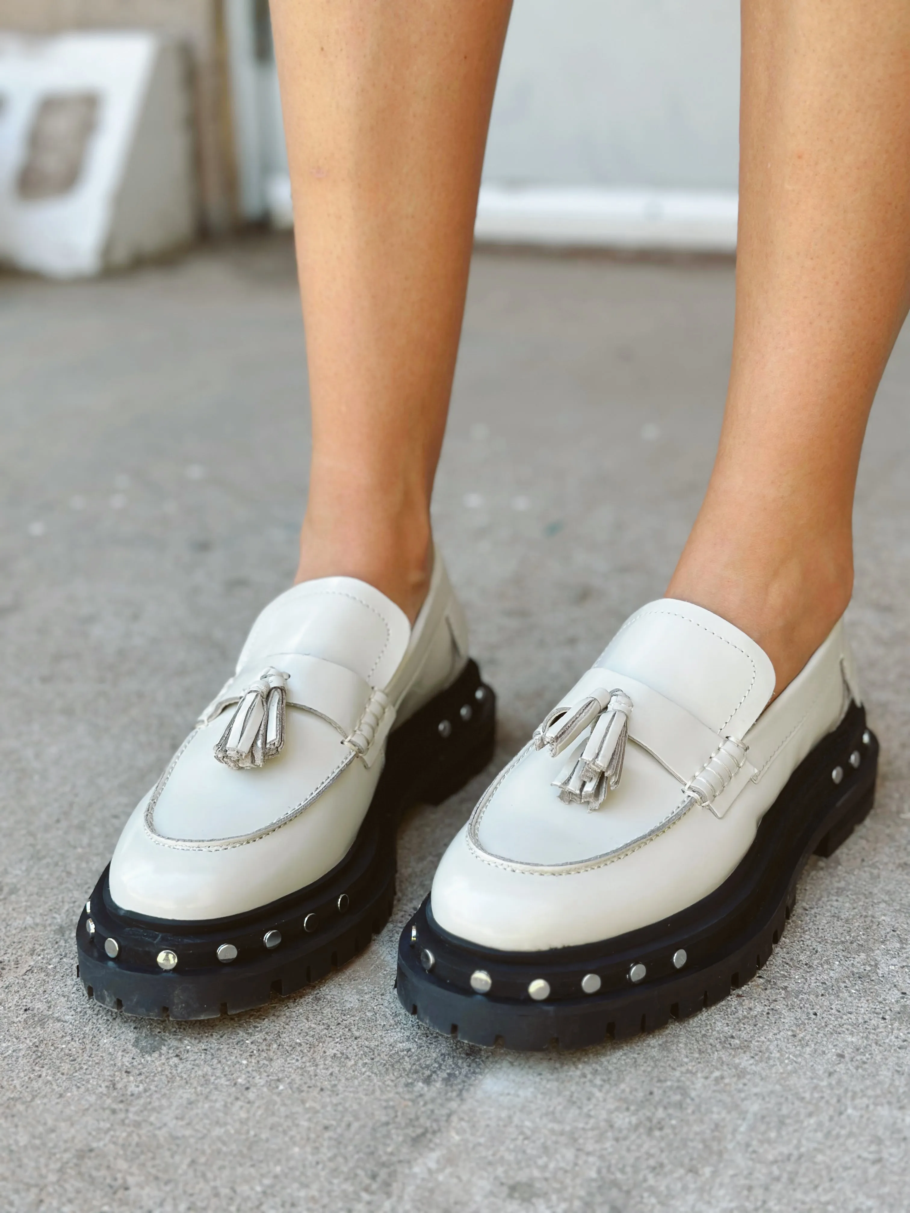 Free People Teagan Tassel Loafer | Antique Ivory