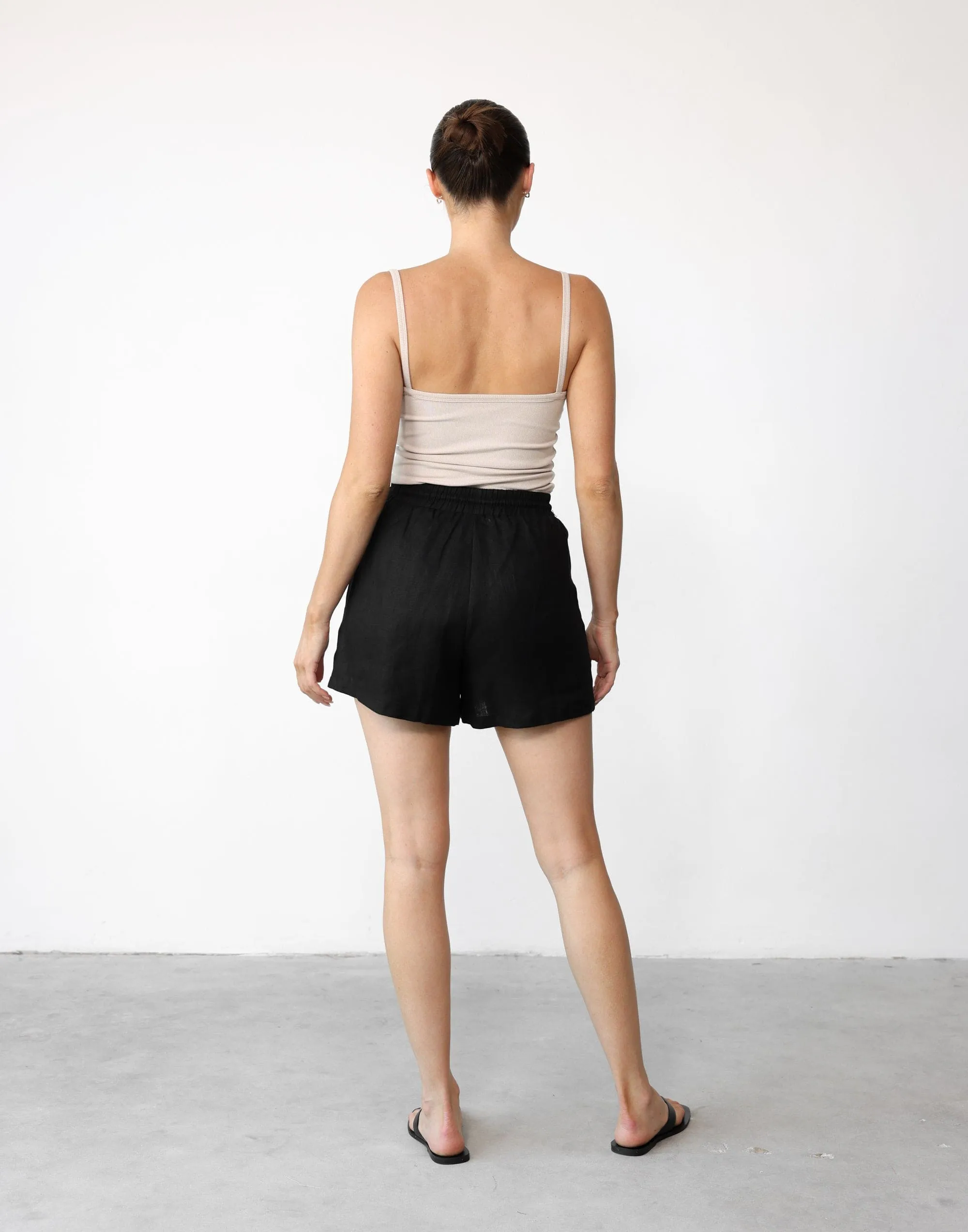 Savi Shorts (Black)