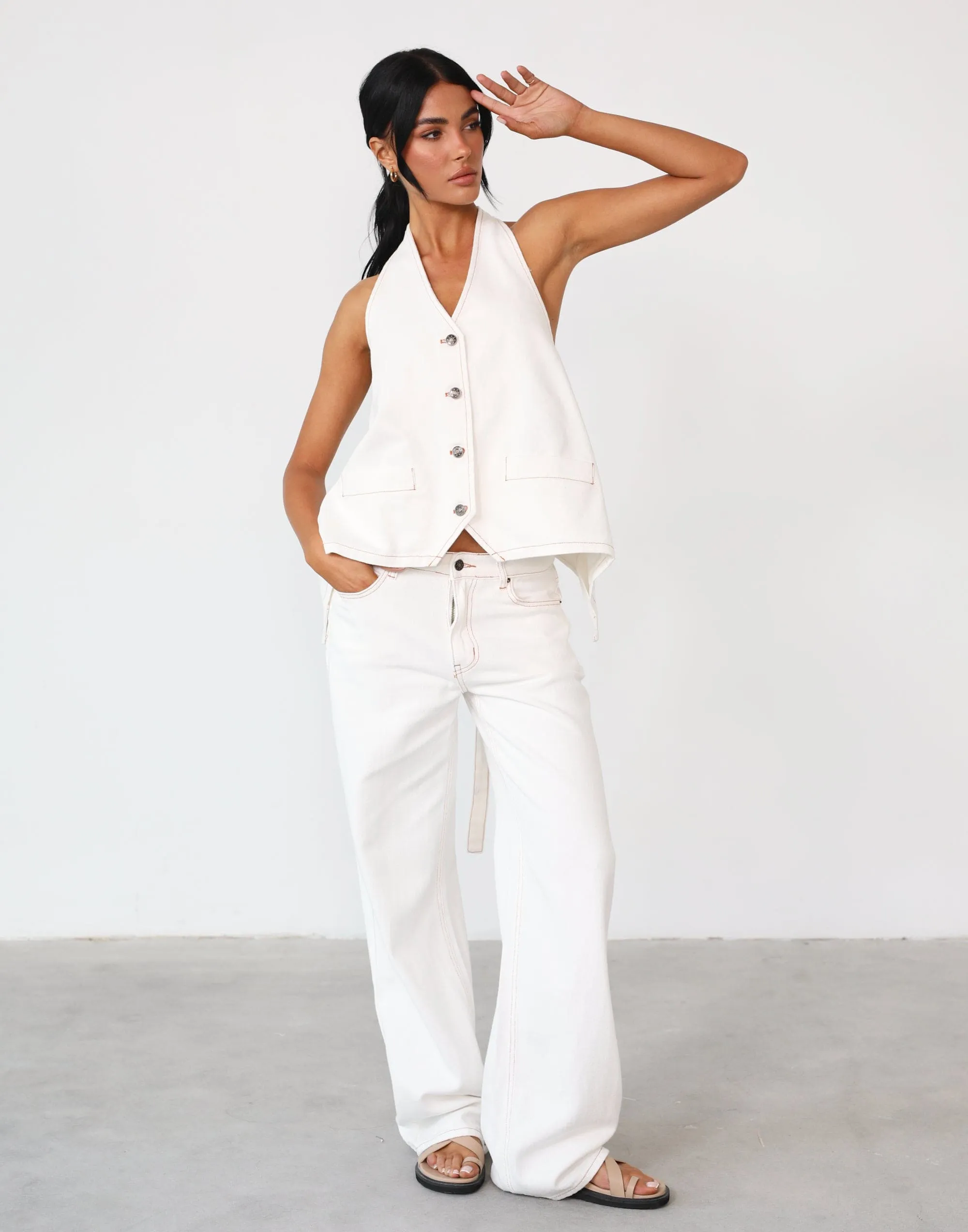 Sure! Here’s an optimized title for the e-commerce product:

**Lioness Top Model Jean in Porcelain - Chic High-Waisted Design for Effortless Style**