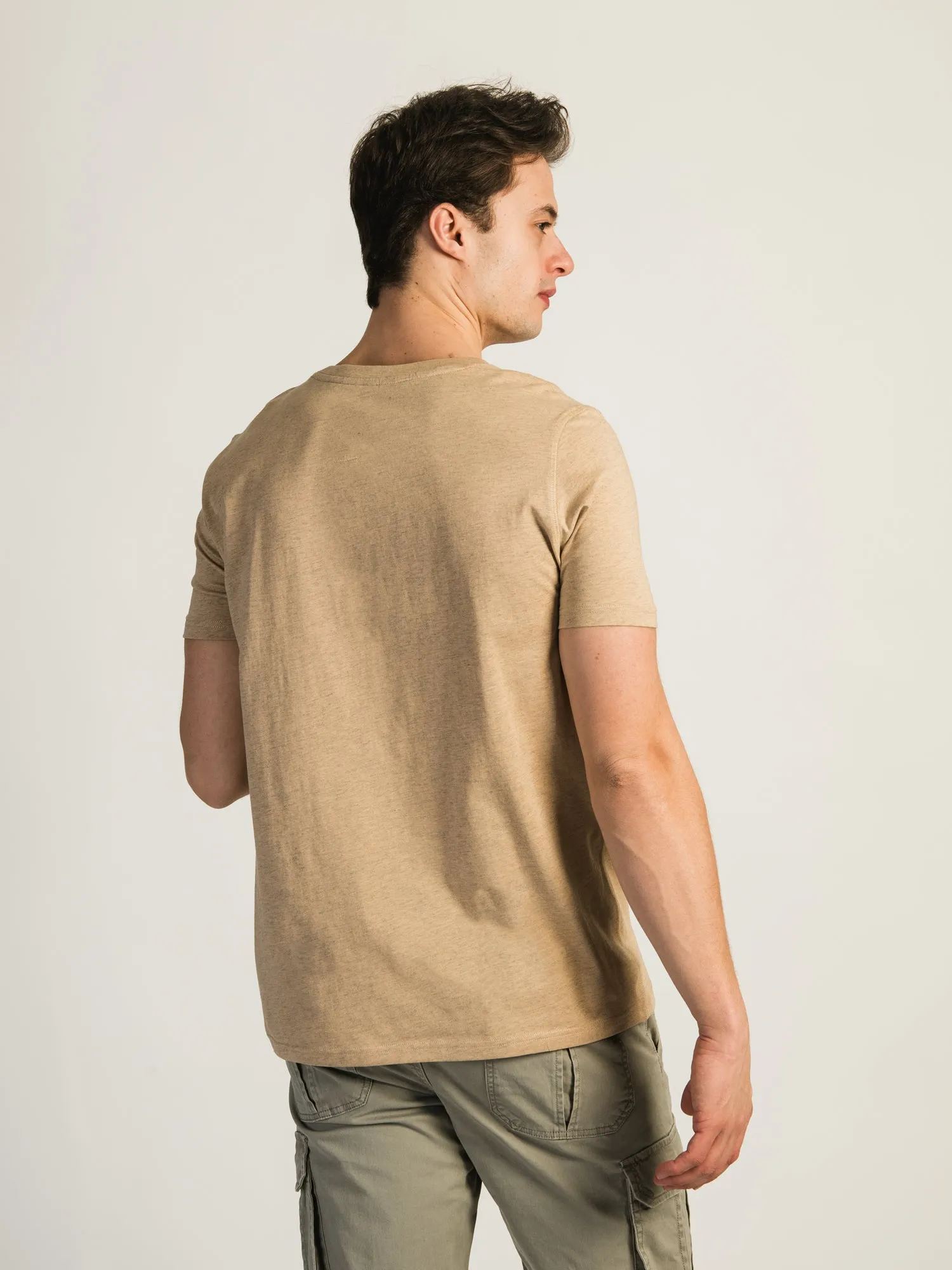 VICTOR CREWNECK TEE - SAND